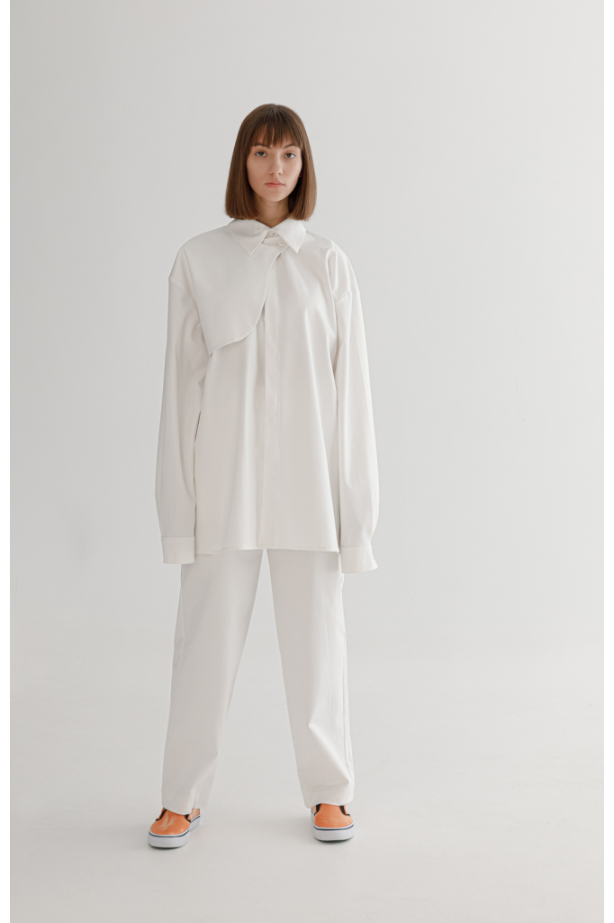 Λευκό παντελόνι σε ίσια γραμμή - Sofi Moukidou